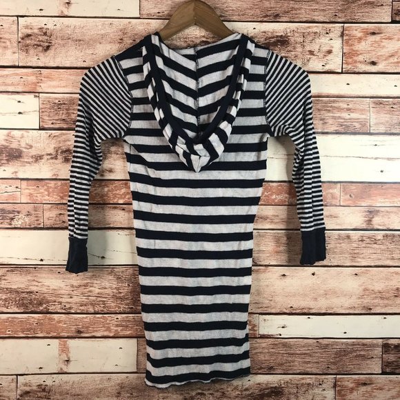 🐙 Splendid Striped Hooded Blouse - Picture 4 of 5